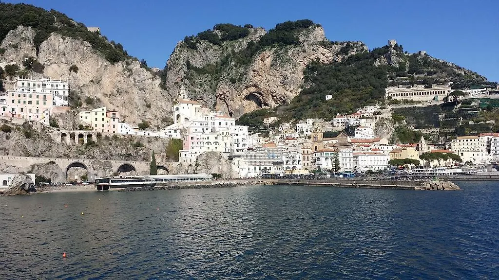 Casa Serena Amalfi 0*,